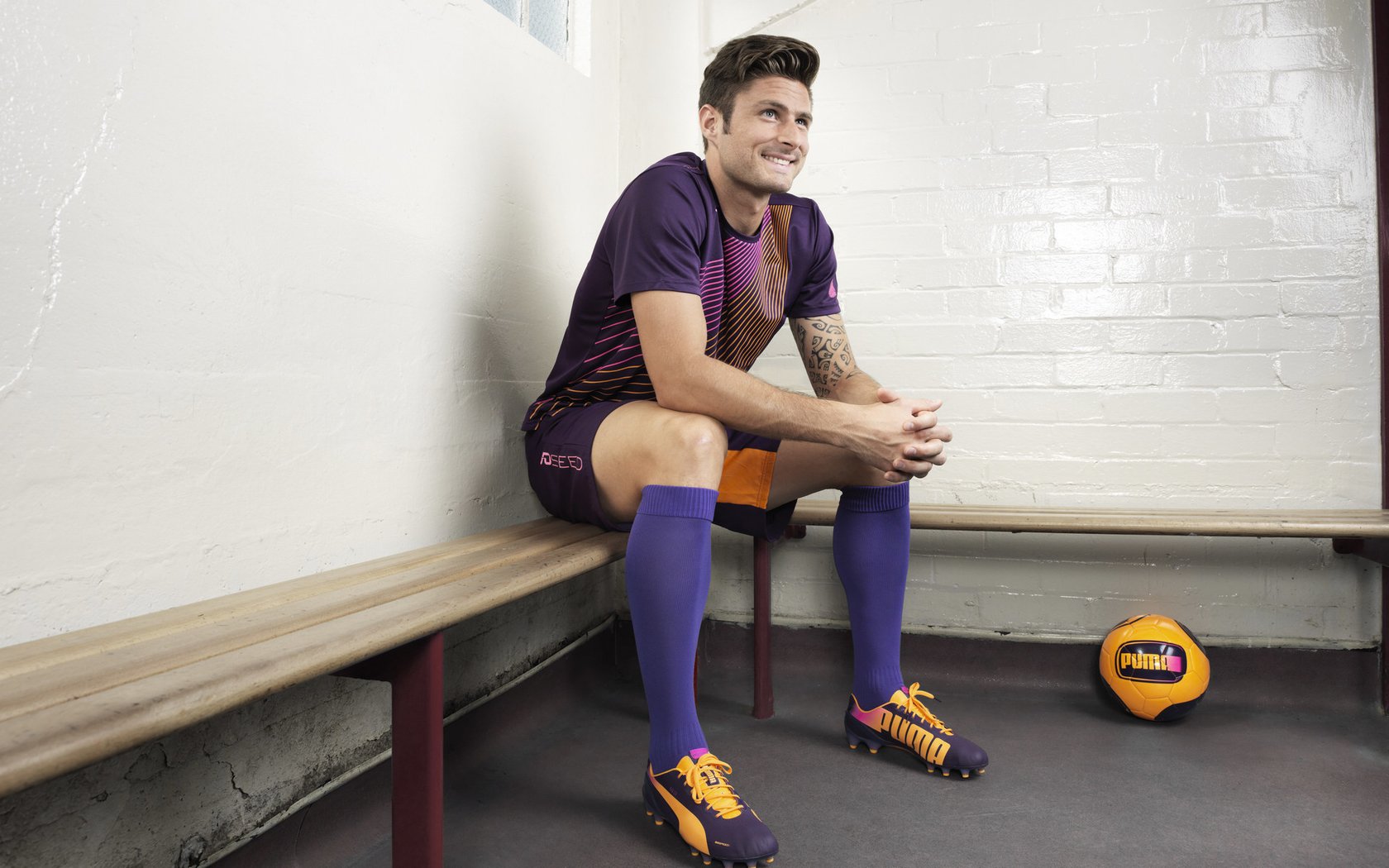 英超激情瞬间:逆袭、终场绝杀引爆现场,英超经典时刻